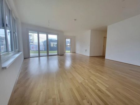ERSTBEZUG! 3-Zimmer-Wohnung mit Terrasse und Garten, Top 1 - Photo 2