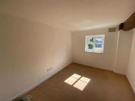 3 bedroom detached house to rent - Photo 3