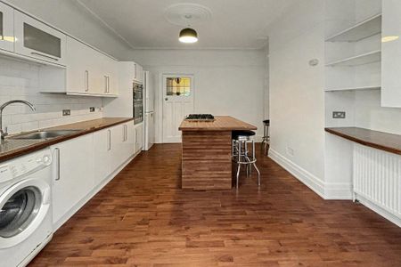 1 bedroom ground floor flat to rent - Photo 5