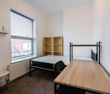 4 bedroom house to rent - Photo 3