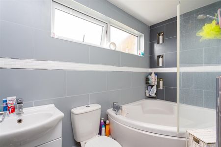 Hithercroft Road, High Wycombe - Photo 3