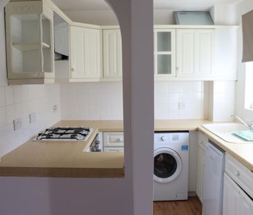 1 bedroom semi-detached house to rent - Photo 5