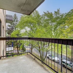 Appart Rénové 4.5 - Photo 3