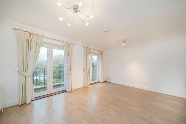 4 bedroom house to rent - Photo 1