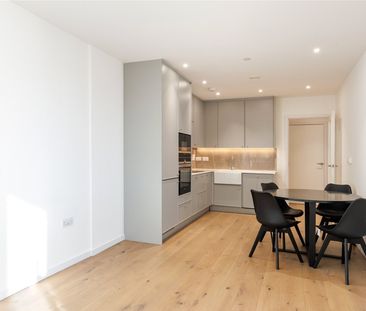 Upper Richmond Road, London, SW15 flat to rent - Photo 6