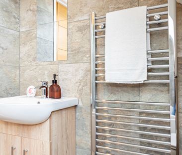 2 Bed Flat, Waterhouse Way, SO15 - Photo 2