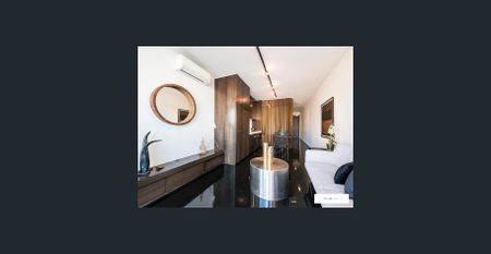 Beachfront Lifestyle in the Iconic St Kilda! - Photo 4