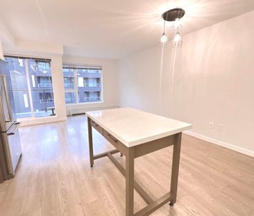 602-384 E 1st, Vancouver - Photo 2