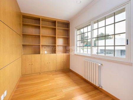 4 room luxury Semidetached House for rent in Cascais, Portugal - Photo 3