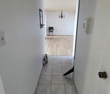 For Lease - 18 KNIGHTSBRIDGE Road Unit# 705, Brampton, Ontario - Photo 5