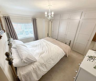 2 bedroom end of terrace house to rent - Photo 5