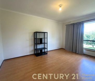 Spacious Property in the Prominent Location&comma; Springvale - Photo 3