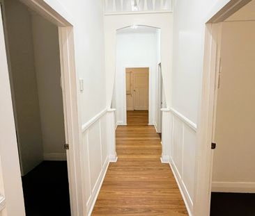 30 Moore Street, Cessnock NSW 2325 - House For Rent | Domain - Photo 5