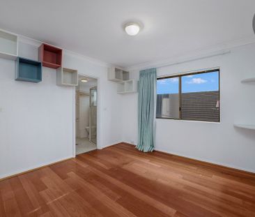 Sun Drenched Two Bedroom Apartment with Balcony - Photo 4