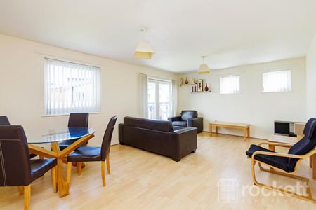 2 bed Flat to rent in Windsor Court, No. 1 London Road, ST5 - Photo 3