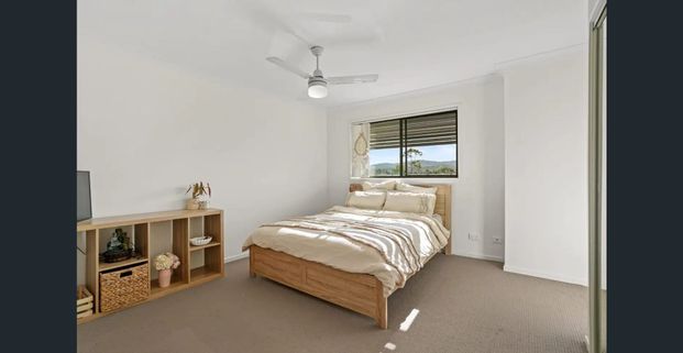 Affordable and Convenient Townhouse in COOMERA QLD - Photo 1