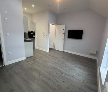 Studio Flat, Rimrose Road, L20 - Photo 2