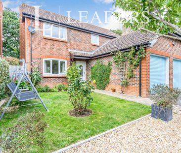 4 bedroom house to rent Bathurst Close, PO11 - Photo 2