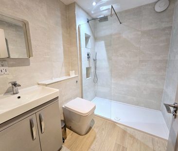 1 Bed Flat, London Court, RG1 - Photo 3
