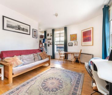 Studio to rent - Photo 2