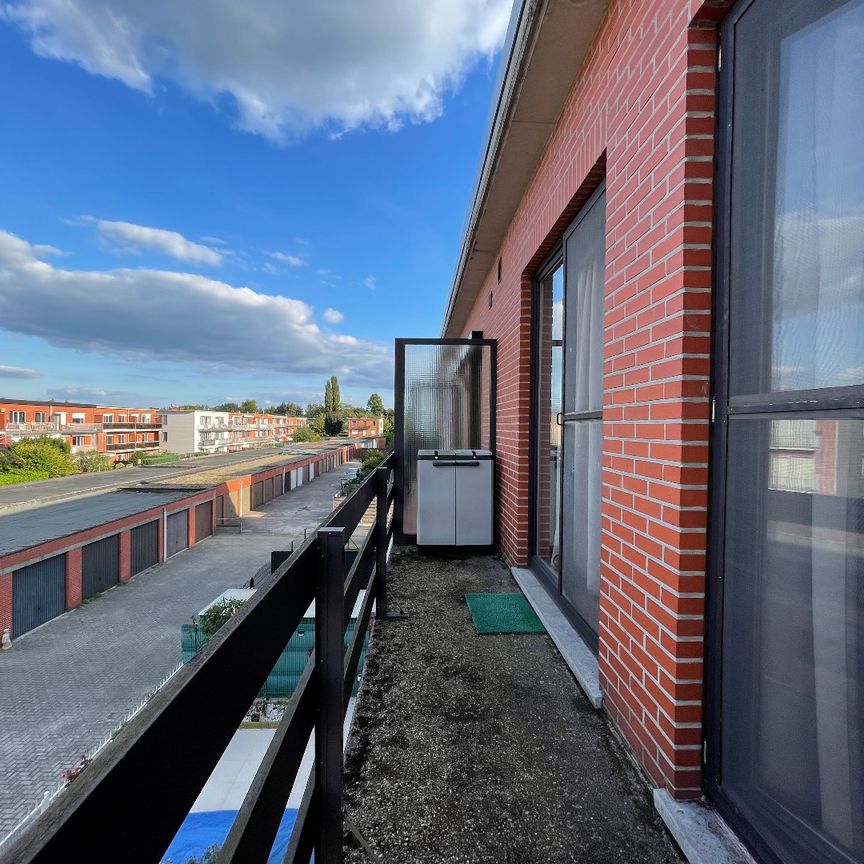 Verzorgd en lichtrijk appartement in centrum Brasschaat - Photo 1