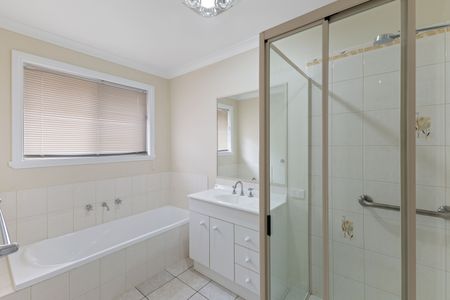 Spacious 2 Bedroom Unit In Thurgoona! - Photo 5