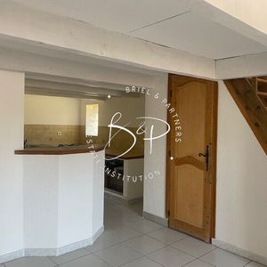 Lorgues - Un appartement avec de beaux volumes au coeur du village, - Photo 2