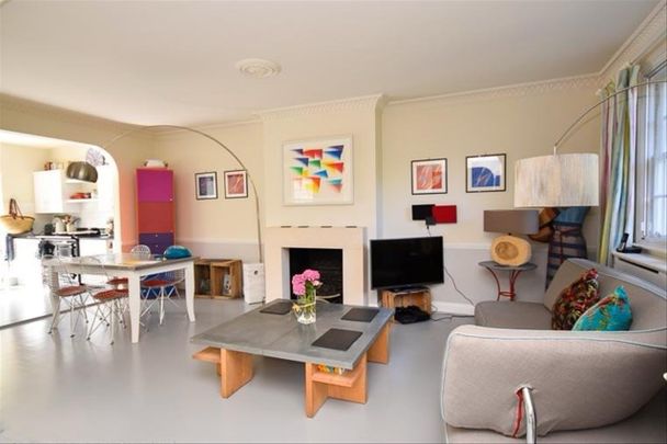 Church Road, Wimbledon Village, SW19, London - Photo 1