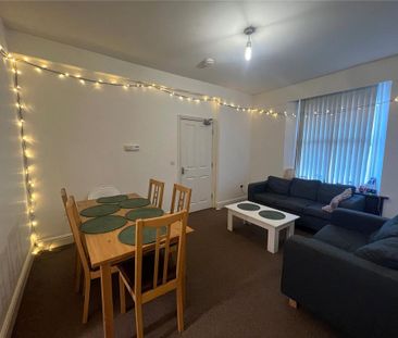 7 bedroom end of terrace house to rent - Photo 2