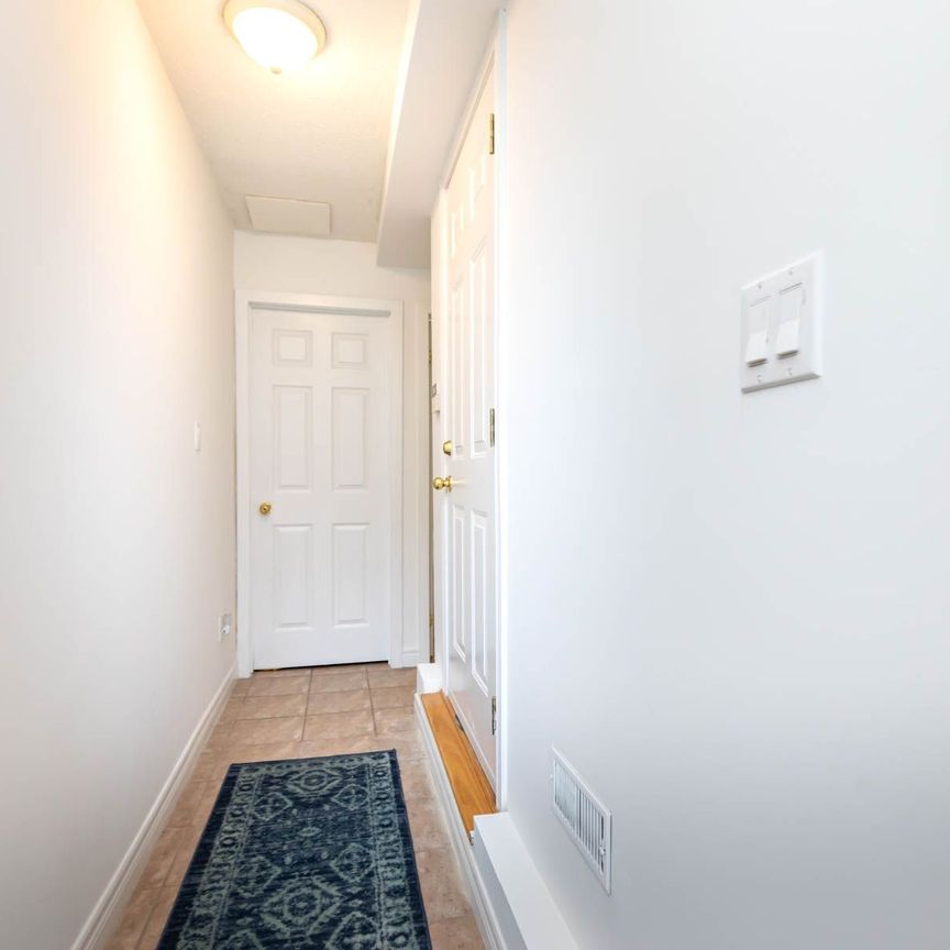 For Lease - 16B Natalie Place Unit# B, Toronto, Ontario - Photo 1