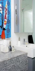 Stylish Split-Level Apartment in the Iconic Ikon Building Prime Potts Point Location - Photo 4