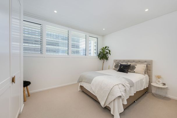 Honeysuckle Precinct on Newcastle Harbour – Live at Lume - Photo 1