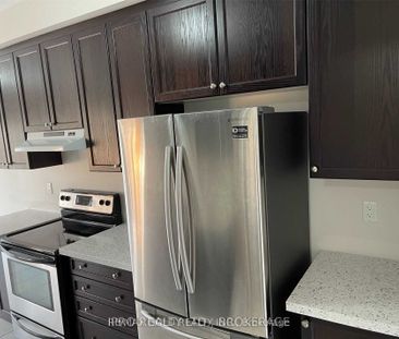 For Lease - 90 Lanark Circle, Brampton, Ontario - Photo 2