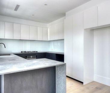 LUXURY BEACHSIDE LIVING - Photo 6