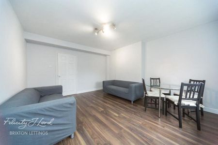 4 bedroom flat to rent - Photo 2