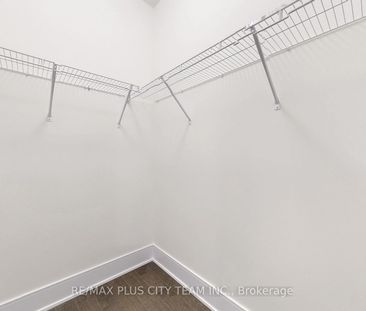 For Lease - 8 Saxby Farm Avenue, King, Ontario - Photo 3