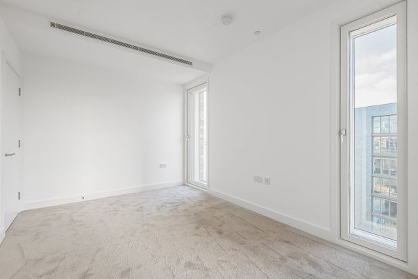 Flat to rent - Rennie Street, Greenwich, SE10 - Photo 1