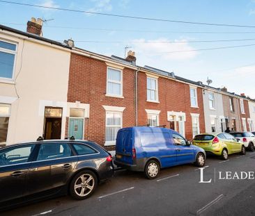 3 bedroom terraced house to rent - Photo 6