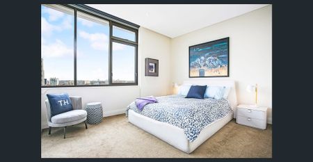 Immaculate Furnished 3 bedroom Apt "The Residence Hyde Park" - Photo 3