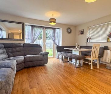 4 bedroom detached house to rent - Photo 2