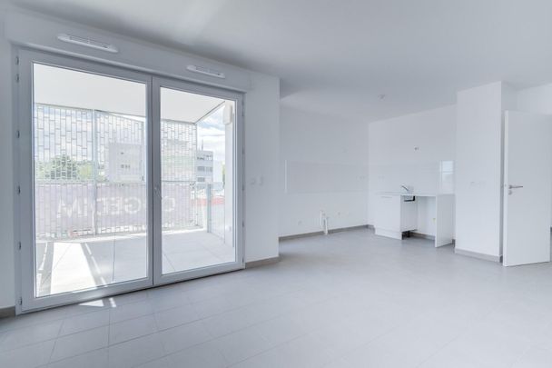 location Appartement T3 DE 60.11m² À NICE - Photo 1