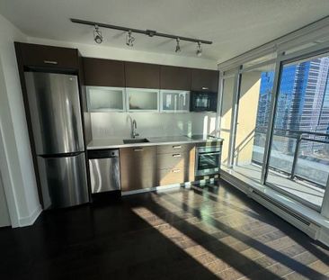 🌟 For Rent: 1 Bedroom + Den Condo in Surrey – Vacant🌟 - Photo 1