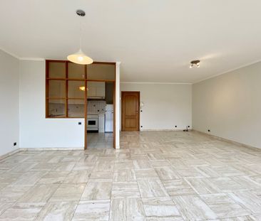 Ruim appartement met terras - Photo 3