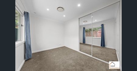 Modern and Inviting 3 bedroom home with your gas and water included - Photo 5