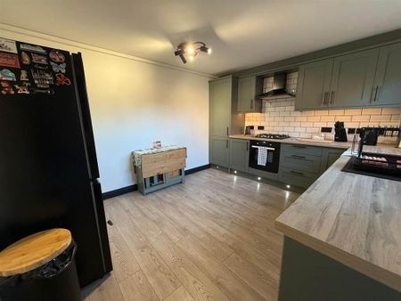 9a Blakeley Terrace, Belfast, BT12 5HR - Photo 5