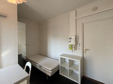 Location Appartement 1 pièce 13m² - Photo 4