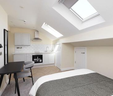 Studio to rent - Photo 2