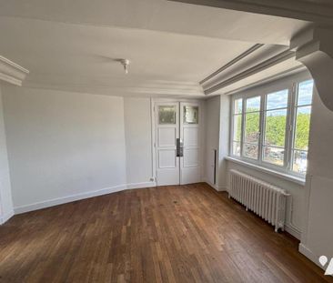 A LOUER A LAVAL CENTRE-VILLE RIVE DROITE - Photo 2