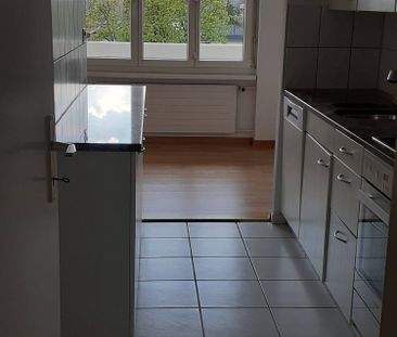 Helle 4.5-Zimmer-Wohnung mit Balkon und schöner Aussicht in Zürich-... - Photo 5