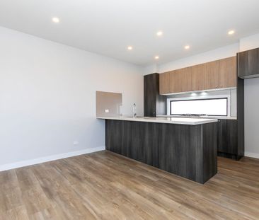 Spacious and prime location - Photo 4